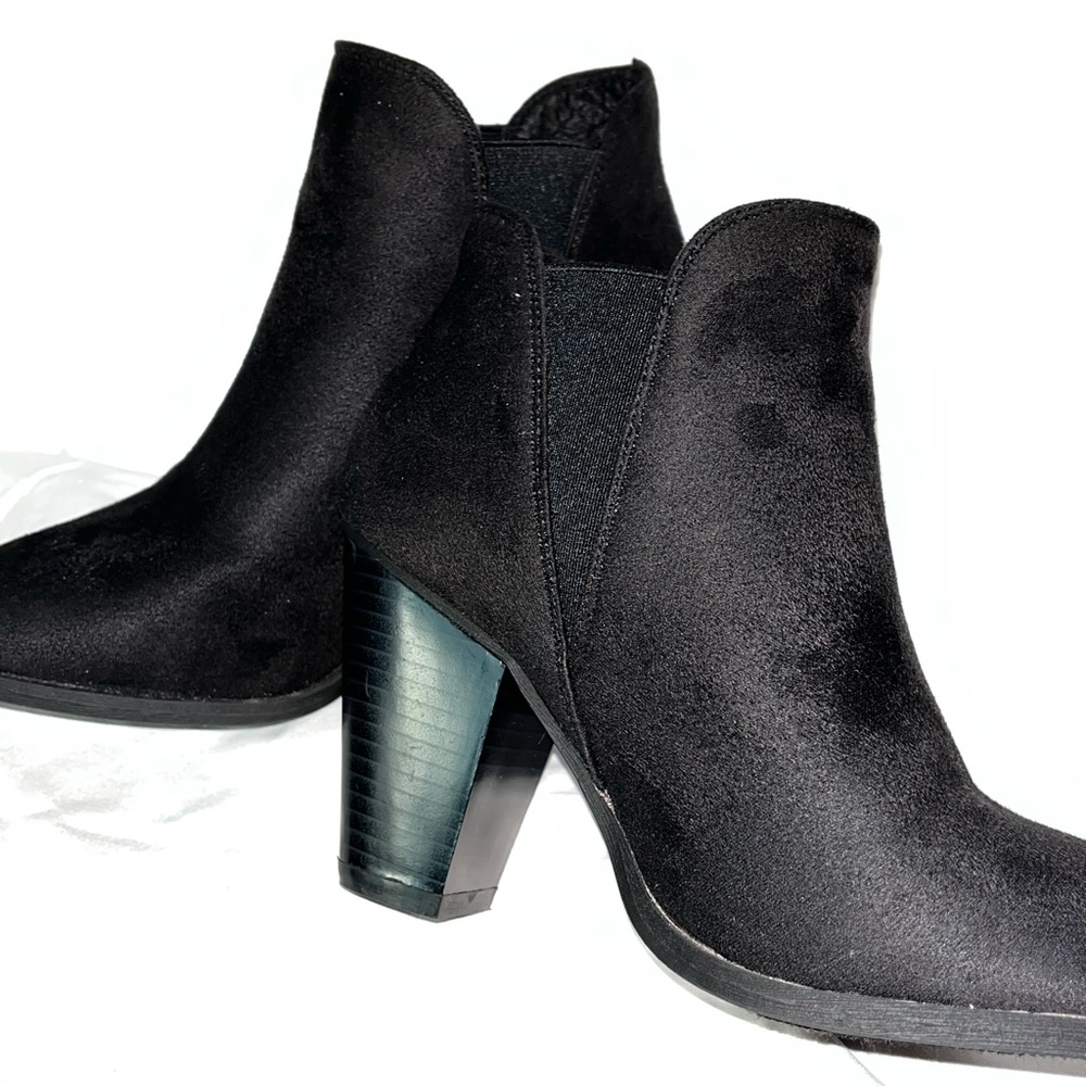 ~Forever Black Ankle Heels~